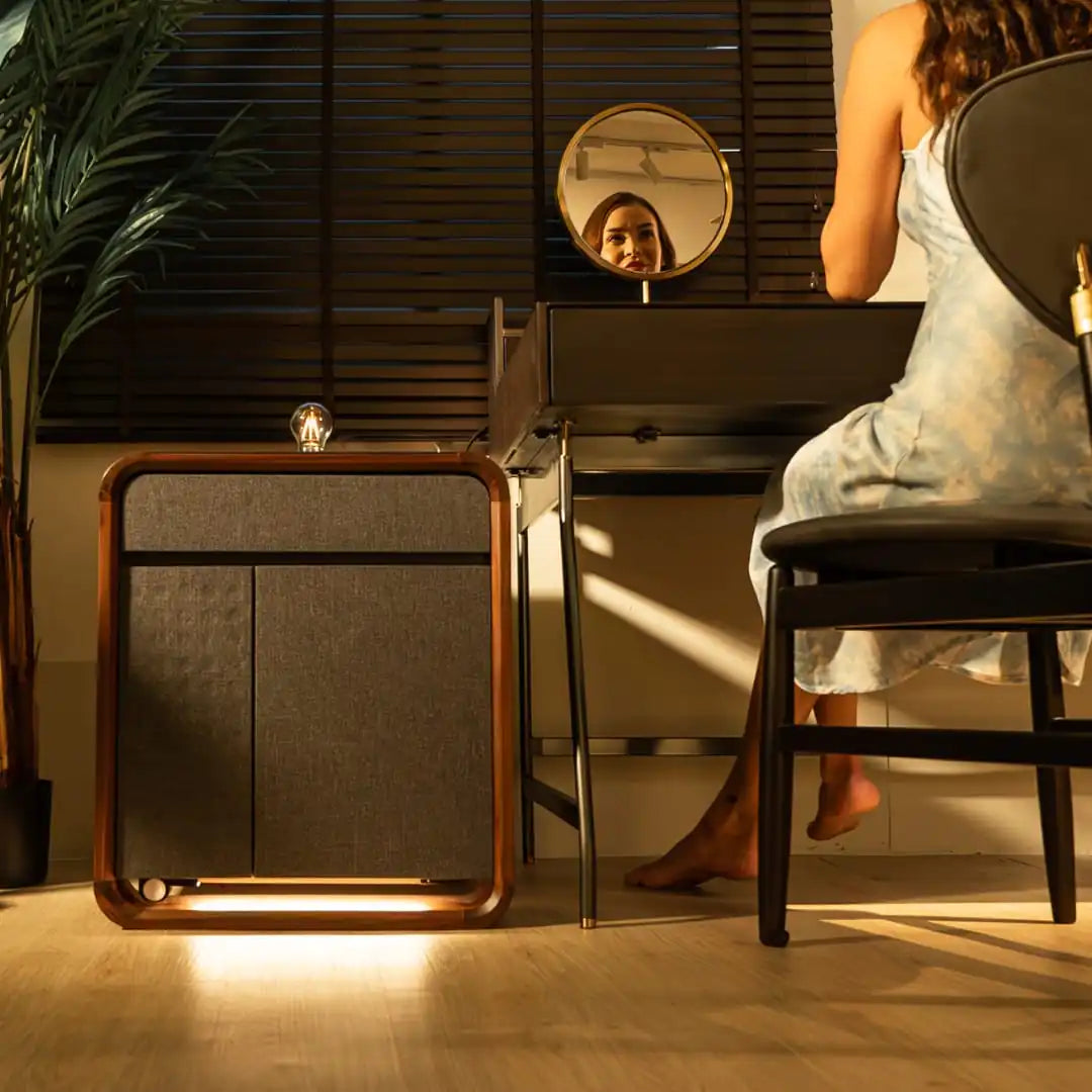 EVIS LuxeCube – Smart Air Purifying Table